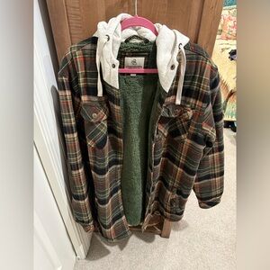 Men’s legendary whitetails jacket size XLT